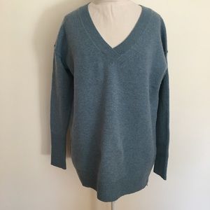 Blue Wool V-neck Pullover Sweater